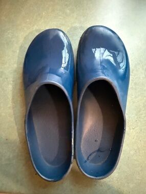 Sloggers Women's Premium Blue Garden Clogs Slip-On size 8/39